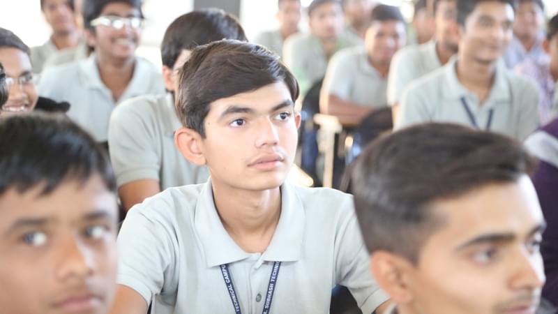 Dr. Subhash University Junagadh Infrastructure photo 42